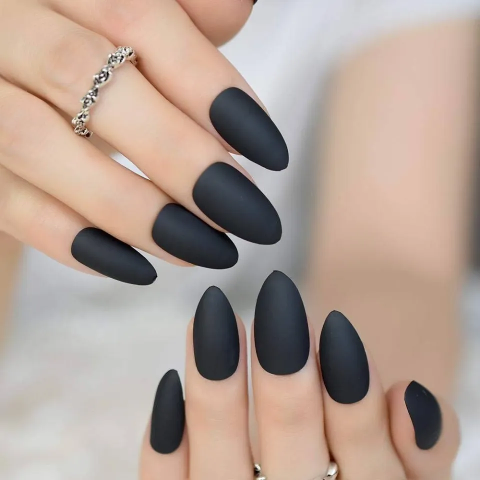 7TO5 Nail – Long-Lasting & High-Quality Nail Care