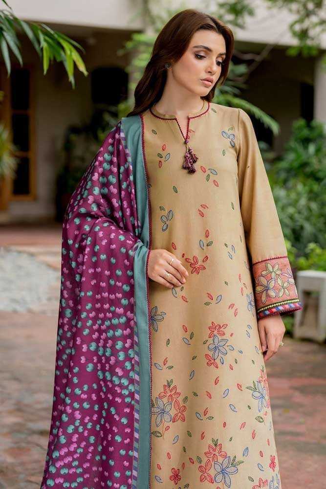 Jazmin Skin – EC610 | Unstitched | Embroidered 3 Piece