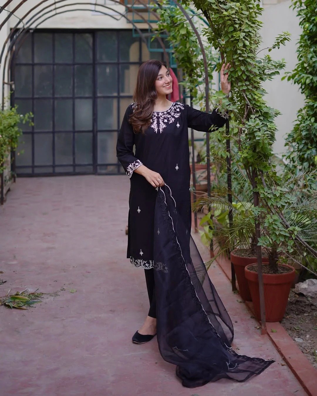 NOVA 3-Piece | Unstitched/Stitched